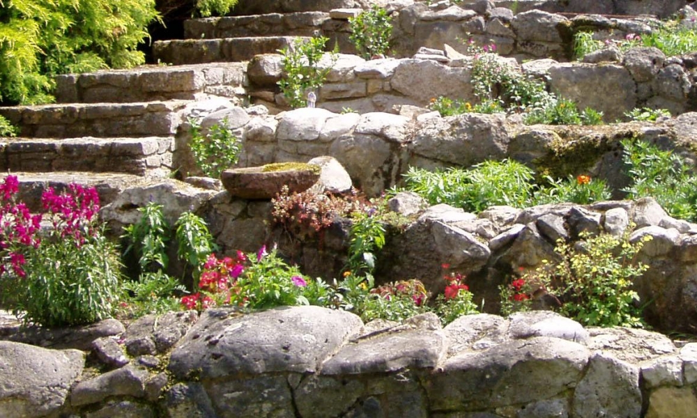 Taş Peyzaj İşleri